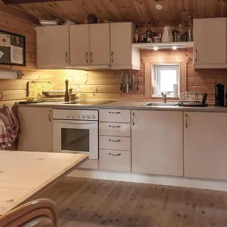 Holiday home Three-bedroom Holiday In