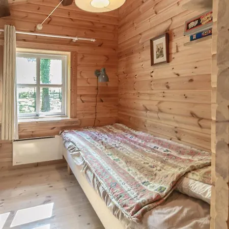 Three-bedroom Holiday In *